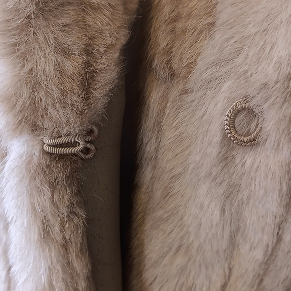 Cream Vintage Faux Fur Jacket, Retro Fall Winter Glam Coat 70s 80s Fashion - Picture 3 of 13